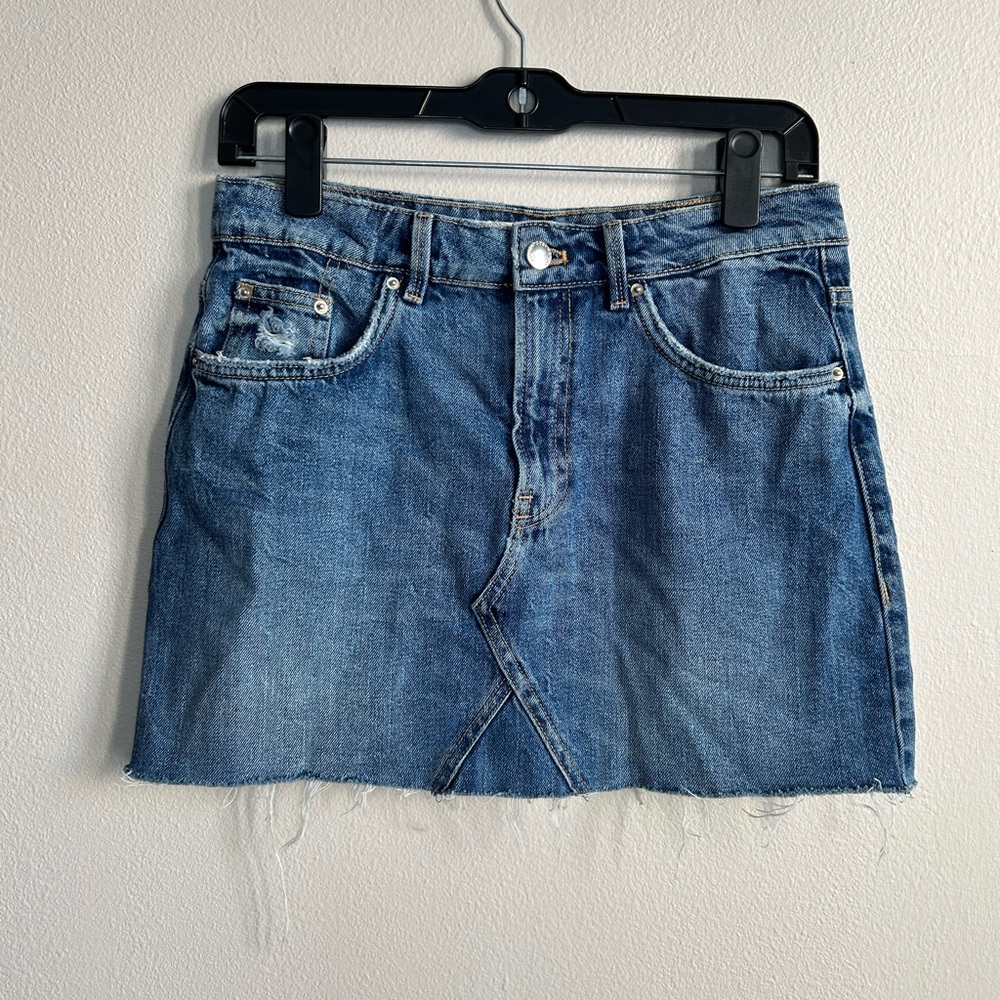 ZARA TRAFALUC Denim Mini Jean Skirt Raw Hem Size M Medium